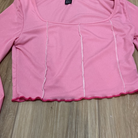 Pink shein ruffley long sleeve cropped shirt - Picture 2 of 6
